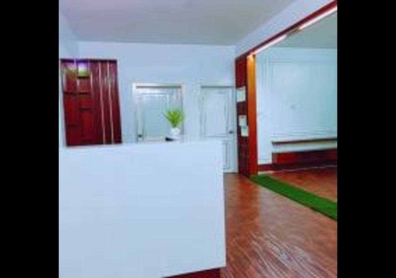 Rezala Restaurant And Residence Dhaka Esterno foto