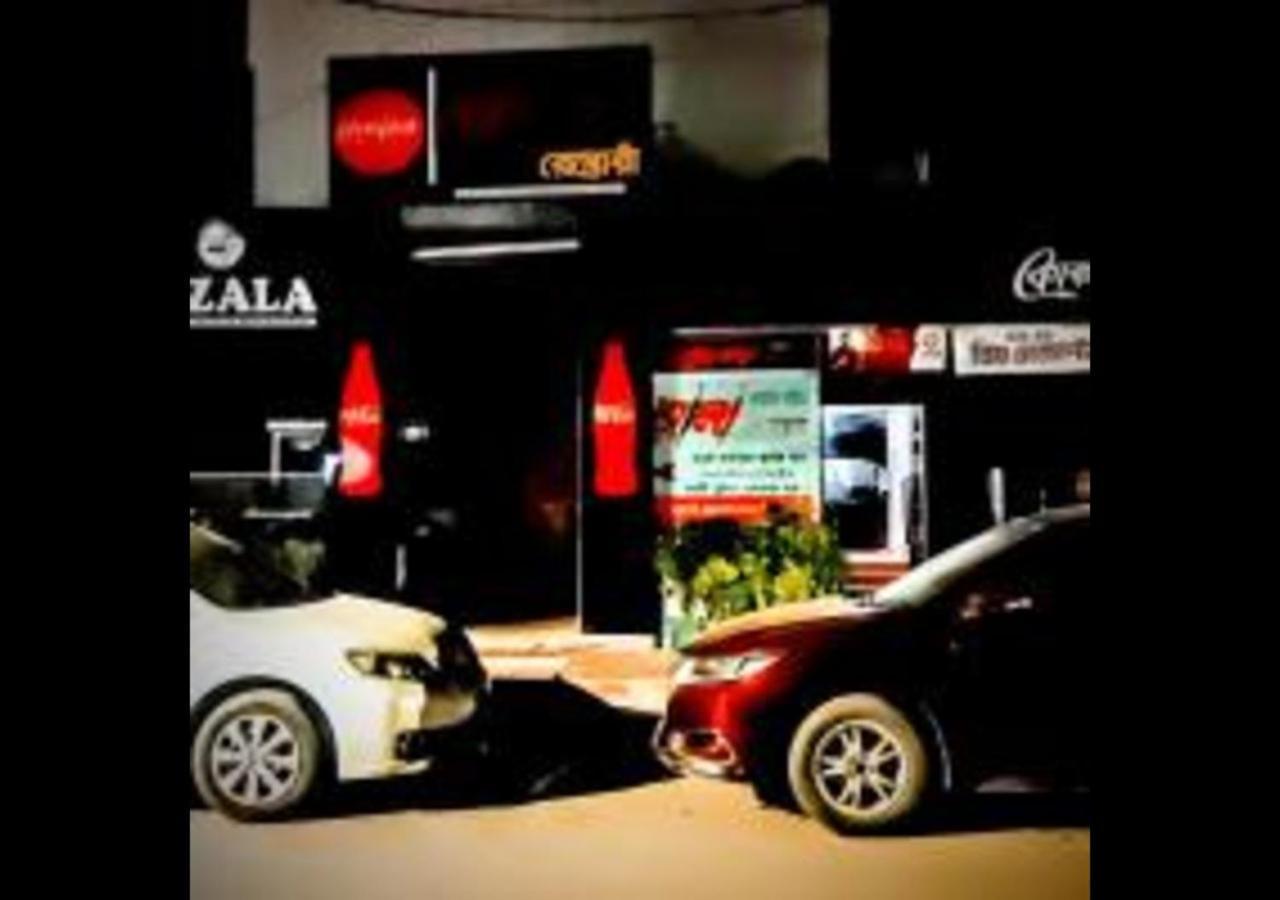 Rezala Restaurant And Residence Dhaka Esterno foto